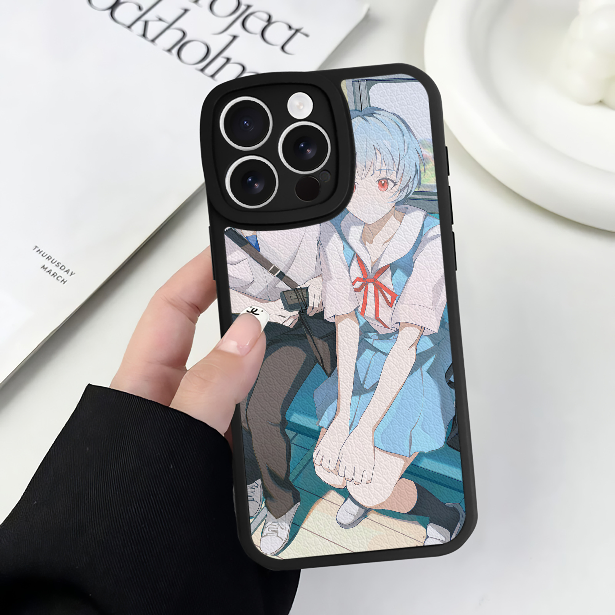 （画像用） EVA 新世紀エヴァンゲリオン 【iPhone 16シリーズ対応】シリコンスマホケース（レザー調） 材質：シリコン